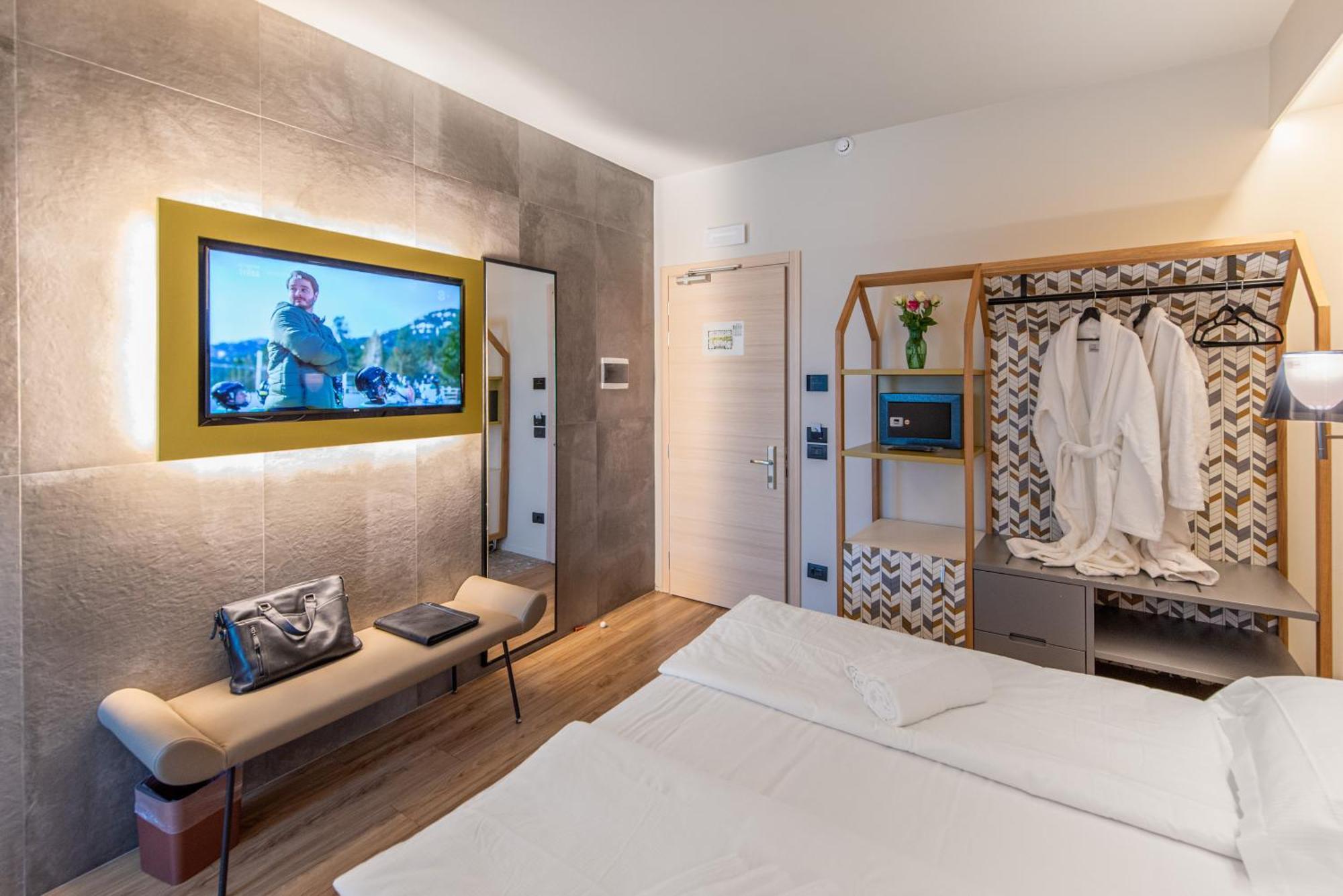 Ile Hotel Пескьера-дель-Гарда Экстерьер фото