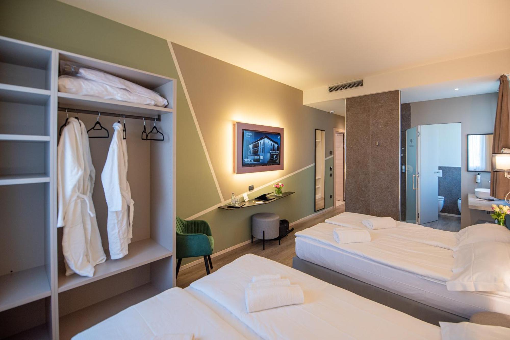 Ile Hotel Пескьера-дель-Гарда Экстерьер фото
