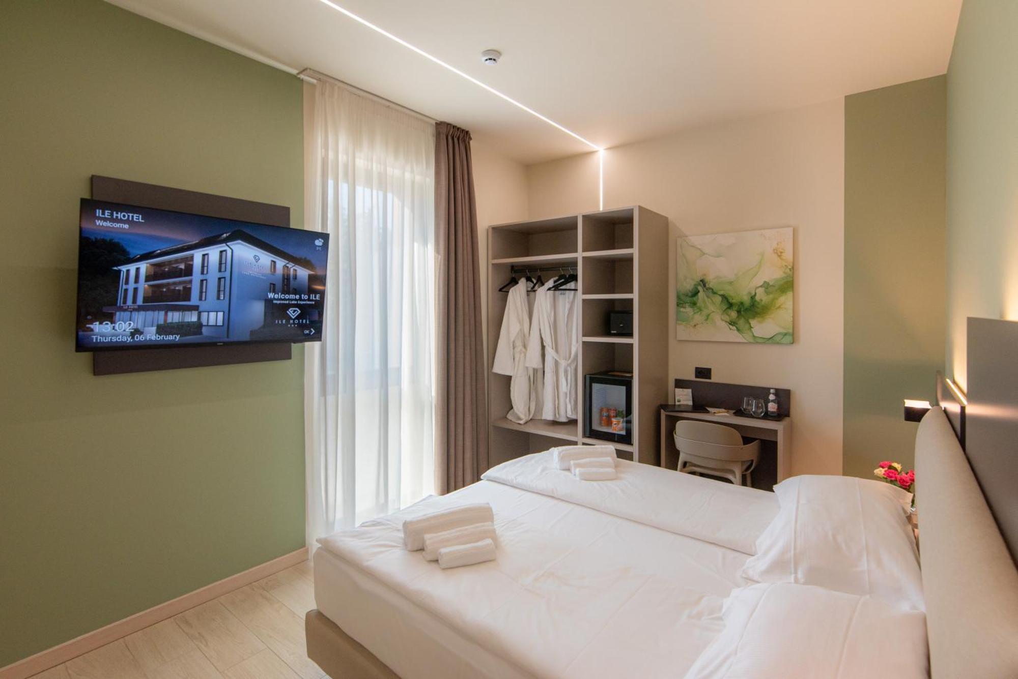Ile Hotel Пескьера-дель-Гарда Экстерьер фото